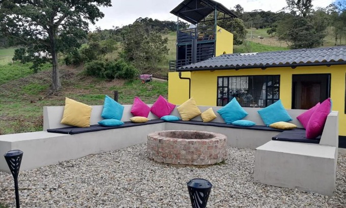 El Rosal House | Casamarilla