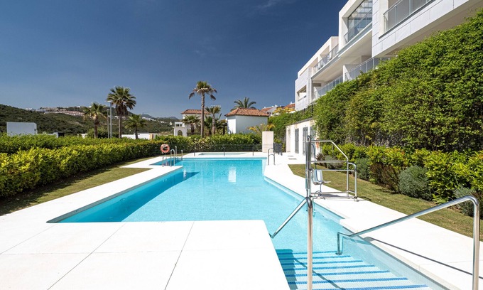 Casares Apartment | Casares Green 2365 Golf & Luxury