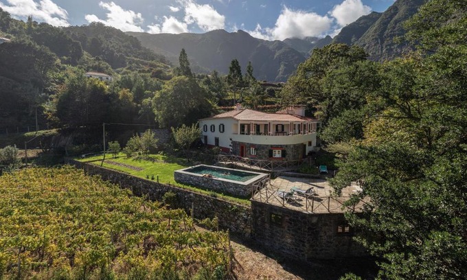 Sao Vicente House | Casas do Lanço by An Island Apart