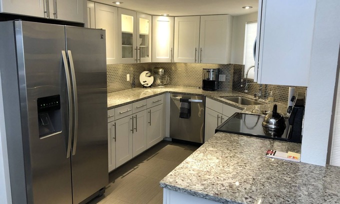 Baristo Condo | Casey's Oasis in Desirable Villa Caballeros