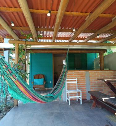 Morretes Ski Chalet | Casinhas do Rio - Casinha Azul na Floresta