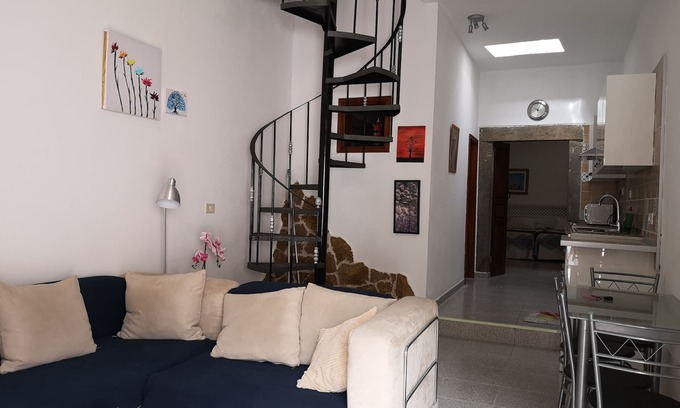 San Bartolome de Tirajana Apartment | Casita Saro, located in the Valley of 1000 palm trees 🌴 with terrace.