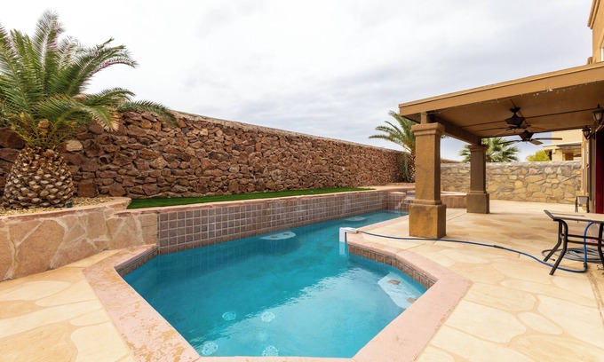 Biggs Field House | Casita Kingdom Keys with Pool and Hot Tub