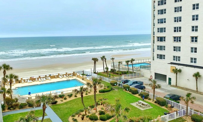 Daytona Beach Apartment | Castaways Resort Studios