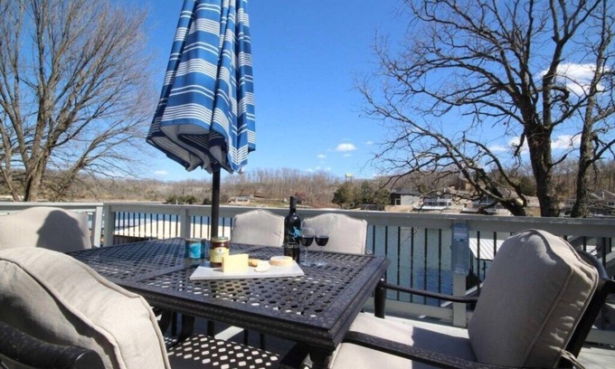 Osage Beach Cabin | Catfish Cabin Lake House Back of Cove! Nostalgic Lake Decor! Sleep up to 8, Dock