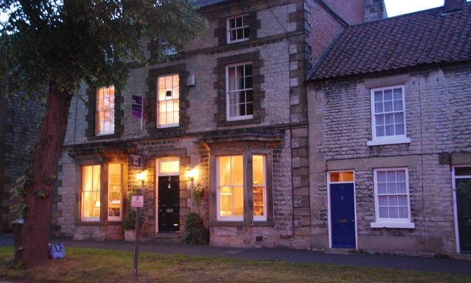 Pickering Bed & Breakfast | Cawthorne House