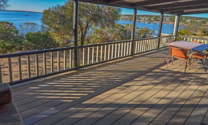 Lake Wangary House | CDC-625 is a fantastic original Coffin Bay Shack C