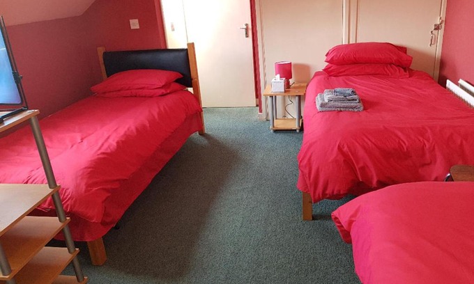 Belfast House | CEAD MILE FAILTE WEST BELFAST