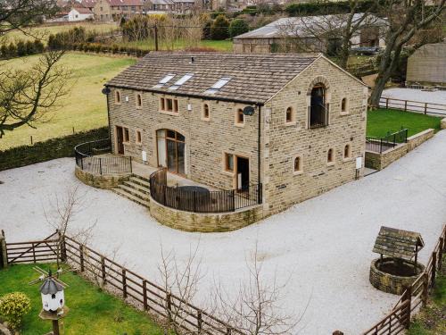 Halifax House | Cedar Barn - Uk33352