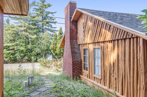 Lake Township House | Cedar Cot & Cedar Tot