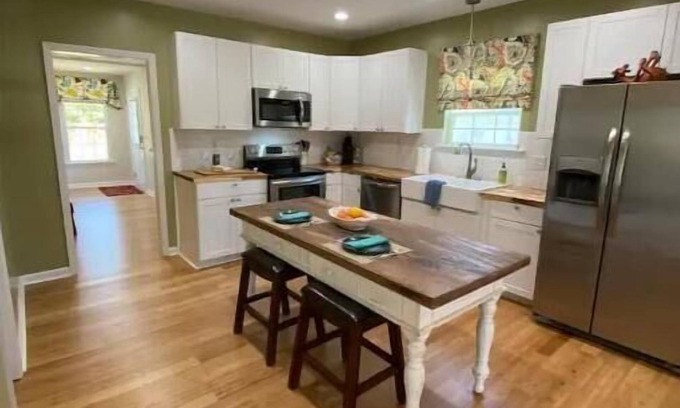 Aiken House | Cedar Cottage-Downtown Aiken/Polo/Horse District