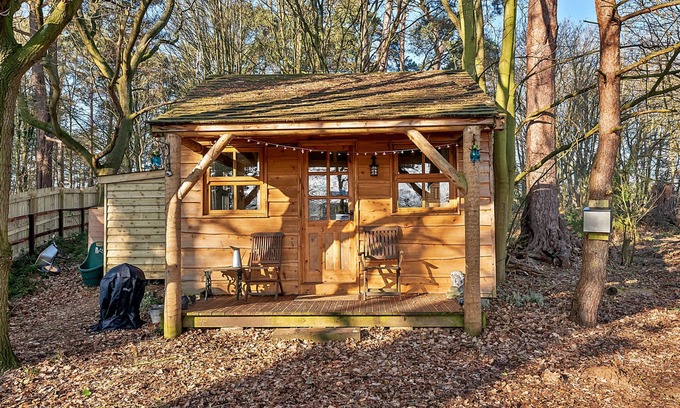 West Stow House | Cedar Lodge by Interhome