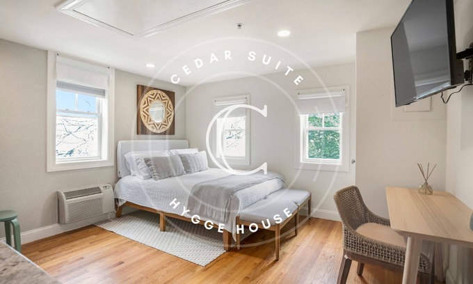 Newburyport Apartment | Cedar Suite at the Hygge House