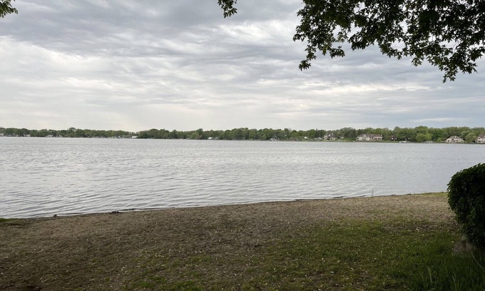 Cedar Lake House | Cedar Sunrise-1 BR Lake House