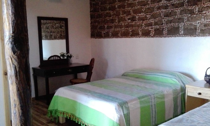 Jocotitlan Hotel | Cedro comfortable and cozy bedroom in 17th century house at 30 min. of Toluca