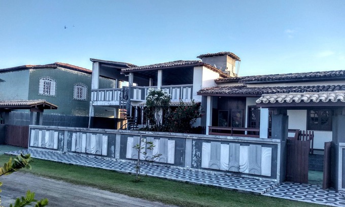 Vera Cruz House | CELI house, well maintained with ample space near the beach in a closed condominium.