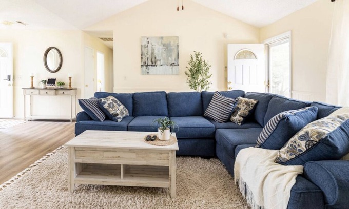 Orangeburg House | Centally located w/coffee bar, theatre/gameroom