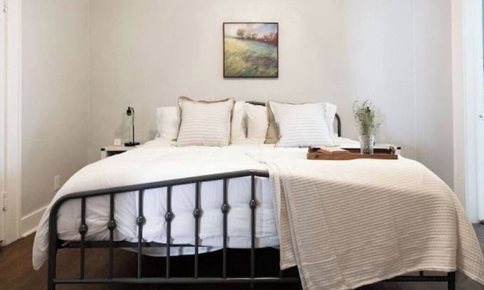 Midtown House | Central- 10 min to Downtown & 5 min to Fairground