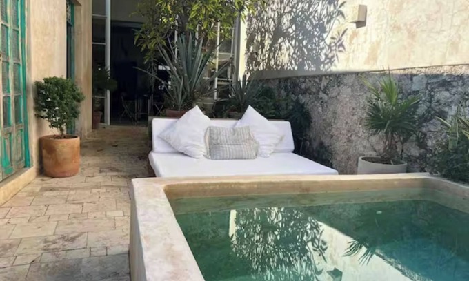 Barrio de Santiago House | Central & Bohemian House Pool Yard