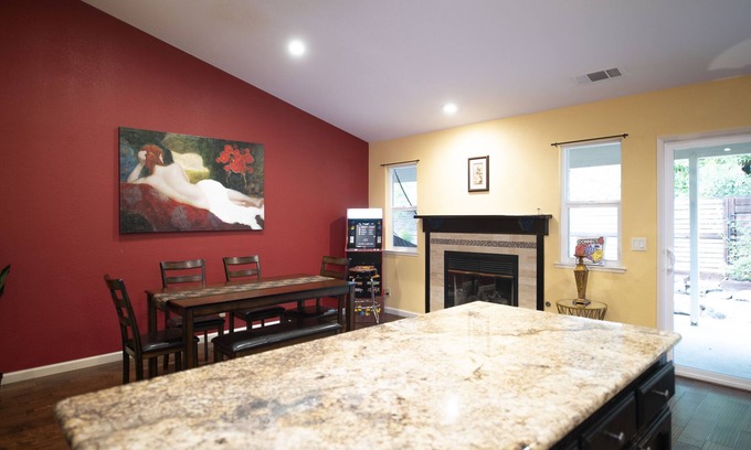 North Hilltop Villa | Central Location 4BR w/Arcades & Spacious Parking