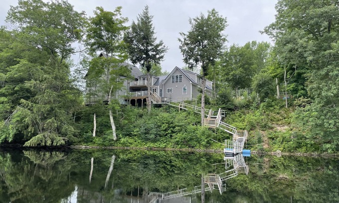 Hartland Apartment | Central Maine Waterfront