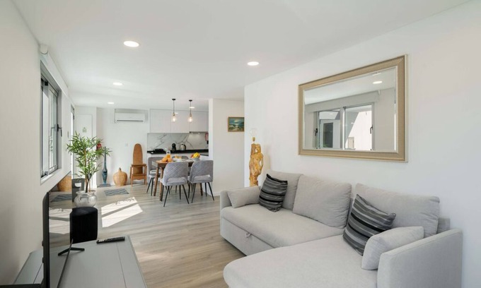 Ribeira Brava Apartment | Central Rooftop Apartment |TerraceSea Alecrim