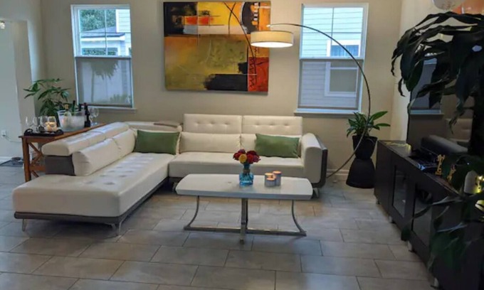 St. Augustine House | Central to all St. Augustine has to offer!