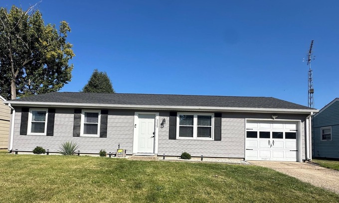 Lafayette House | Centrally located 3 bedroom home