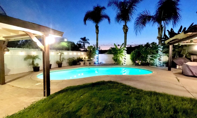 Colton House | Centrally Located- NEAR Ontario International Airport, NOS Center, Toyota Center