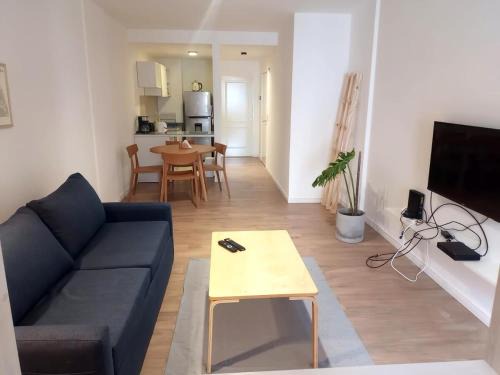 San Nicolas Apartment | Centro, amplio, cómodo, luminoso, balcón, WiFi