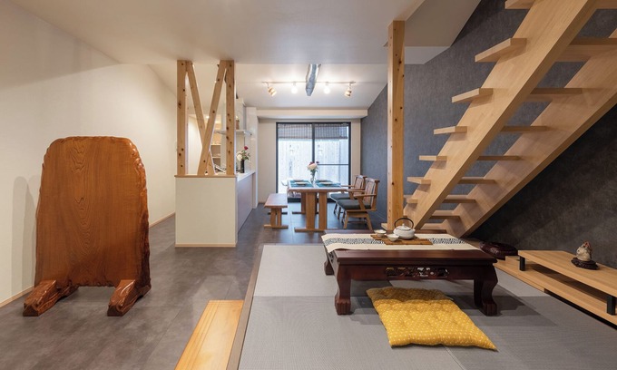 Higashiyama Villa | Certify Kyomachiya [Himoewya] Fully furnished house with a walk to Kiyomizu-dera Temple, Chiji-in Temple, Yasaka Shrine and Kyoto National Museum of Art.