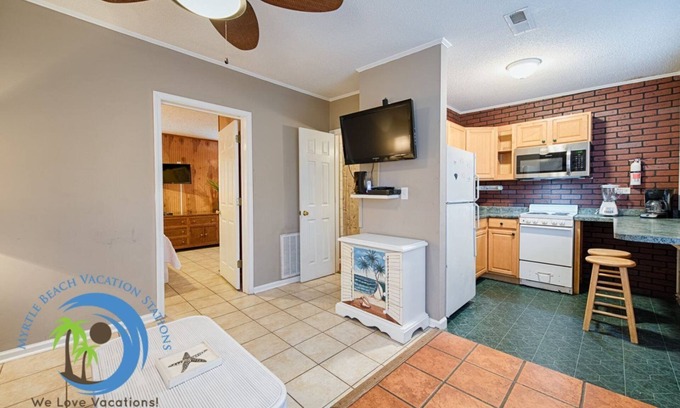 Cherry Grove Beach Cottage | CG Beach Bungalow #2