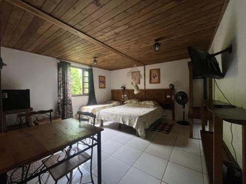 Paraty House | Chácara portal do dragão Suíte independente 1