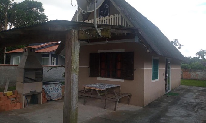 Sao Francisco do Sul Ski Chalet | Chalé colonial Praia de Pontal de Itapoá/SC