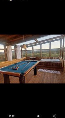 Bom Jardim da Serra House | Chalé com banheira de hidromassagem e mesa de sinuca