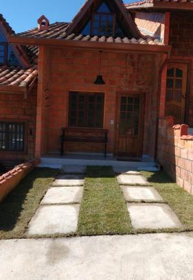 Santo Antonio do Pinhal Ski Chalet | Chalé Quiririm