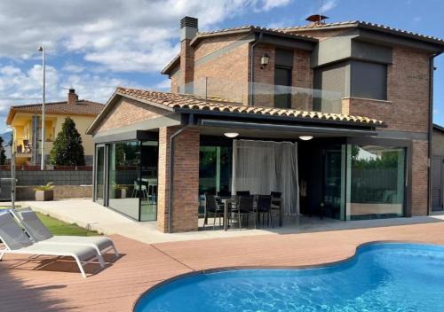 Mas Usall House | Chalet Els pins, Banyoles