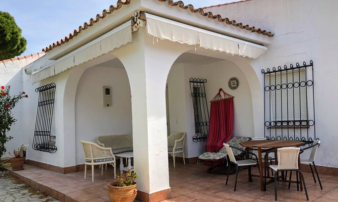 Los Gallos-Cerromolino House | Chalet La Costa, close to the beach and with Wifi