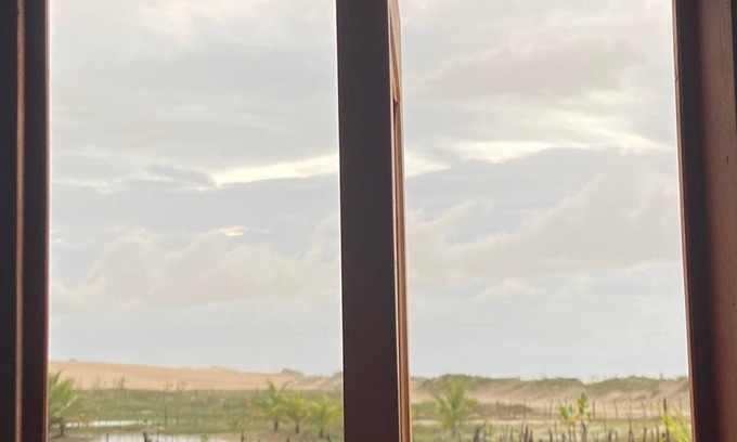 Tutoia Ski Chalet | Chalet facing the sea, with TV, internet and air conditioning.