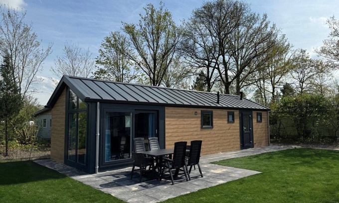 Hengelo Ski Chalet | Chalet in Hengelo near Nature Reserves