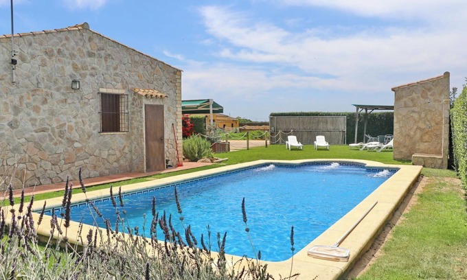 Conil de la Frontera Ski Chalet | Chalet Piedra with private pool