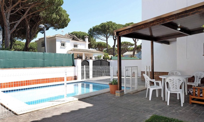 Cabo Roche House | Chalet 'Poniente' with Pool and Garden