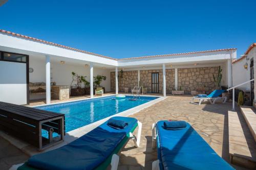 Arico Villa | Chalet Poris