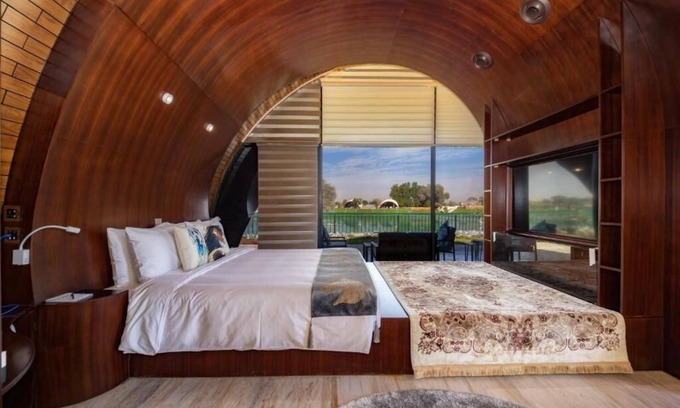 Ras Al Khaimah Apartment | Chalet Room Near Boabdil’s Lair Restaurant