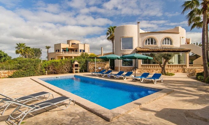 Son Moja Villa | Chalet Son Mojer. Spectacular chalet with pool for 6 people. Near Cala Santanyí