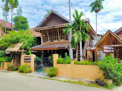 Vang Vieng Hotel | Champalao The Villa
