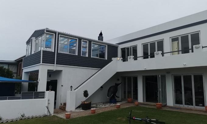 Van Dyks Bay House | Changing the Tides