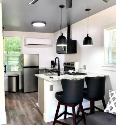 Chapel Hill House | Chapel Hill Guest house retreat