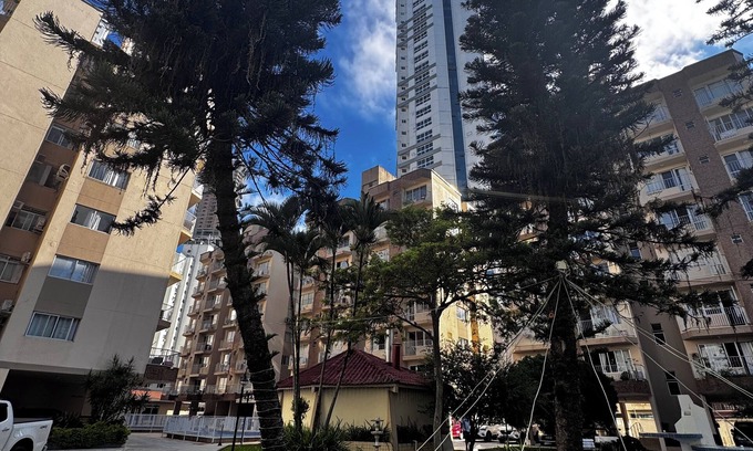 Barra Sul Apartment | Charming 1-bedroom apartment with AC, WiFi in Centro Balneário Camboriú