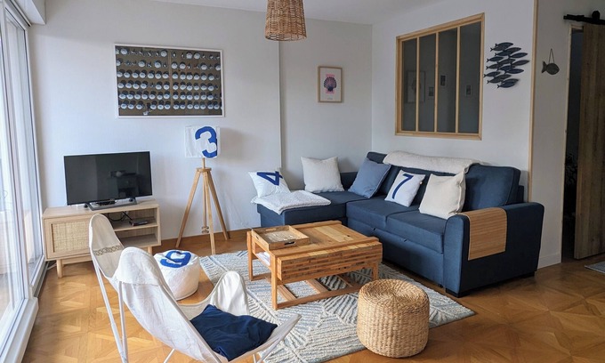 Erquy Apartment | Charmant T3 Résidentiel à 50 m de la Plage, du Port, du Centre et des Commerces